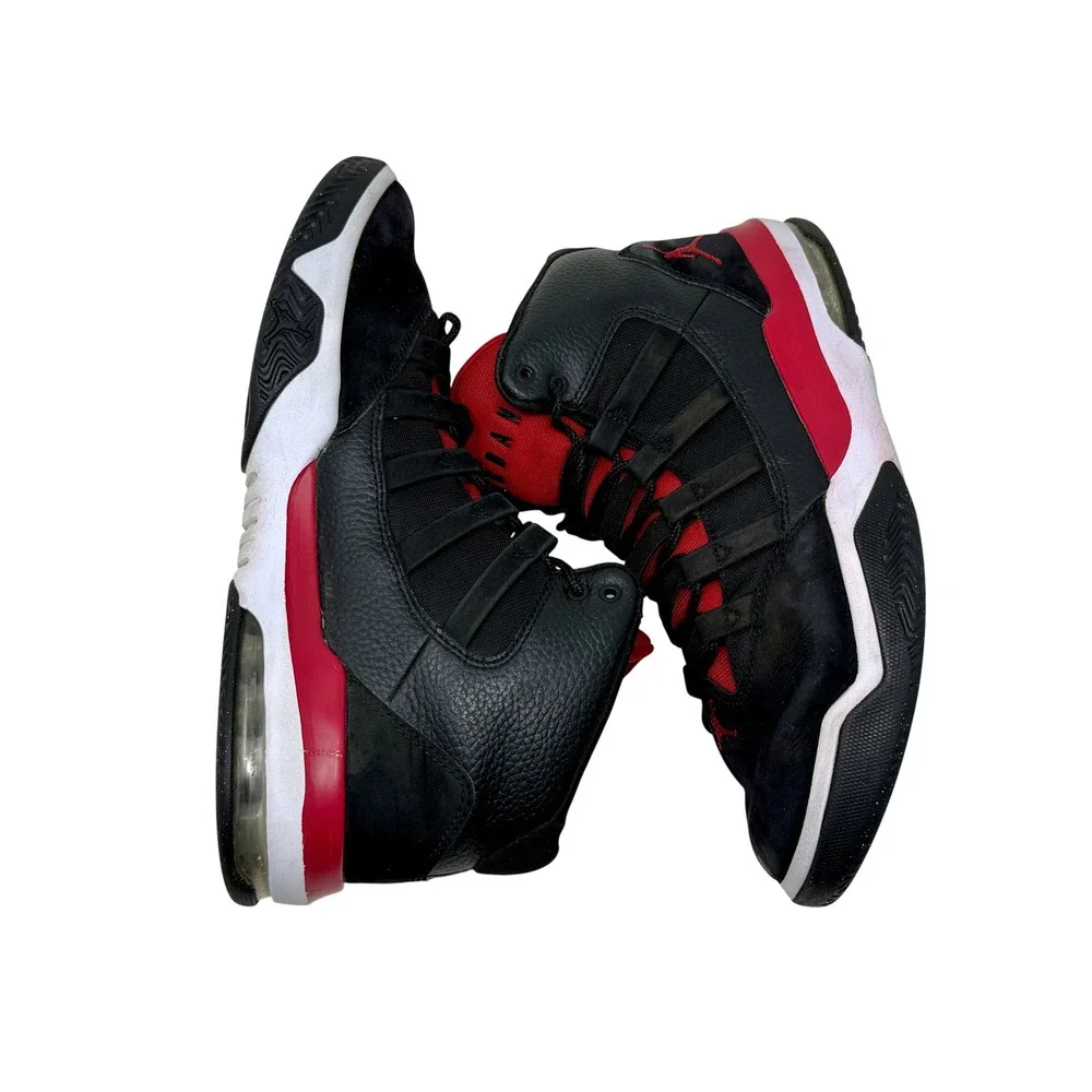 Nike Air Jordan Max Aura Bred AQ9084-061 Black Red White Men's Size 10 Shoes